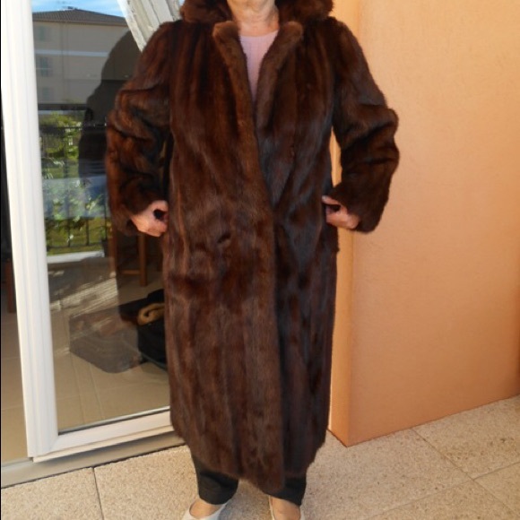Mink coat - Picture 1 of 2